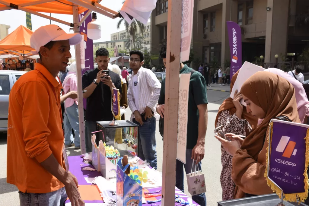 دعمًا للاقتصاد الوطني.. إقبال طلابي كبير على معرض «صنع في مصر» بجامعة عين شمس 2 - جريدة الجمهورية WhatsApp Image 2025 05 13 at 9.25.46 AM 4 - جريدة الجمهورية