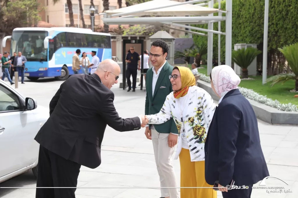 برعاية الرئيس السيسي.. مكتبة الإسكندرية تستقبل وفد منحة ناصر للقيادة الدولية 5 - جريدة الجمهورية WhatsApp Image 2025 05 20 at 11.42.50 AM - جريدة الجمهورية