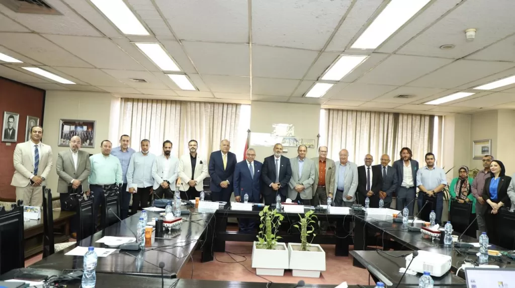 توطين الصناعة وترشيد النفقات.. أبرز محاور اجتماع «بحوث الإسكان» مع «الاستشارات الهندسية» 2 - جريدة الجمهورية WhatsApp Image 2025 05 22 at 7.10.43 PM - جريدة الجمهورية