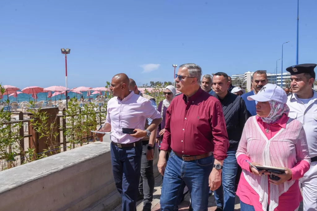استعدادًا لموسم الصيف.. منع «التكاتك والتروسيكلات» من كورنيش الإسكندرية 2 - جريدة الجمهورية WhatsApp Image 2025 05 23 at 12.29.52 PM 1 - جريدة الجمهورية