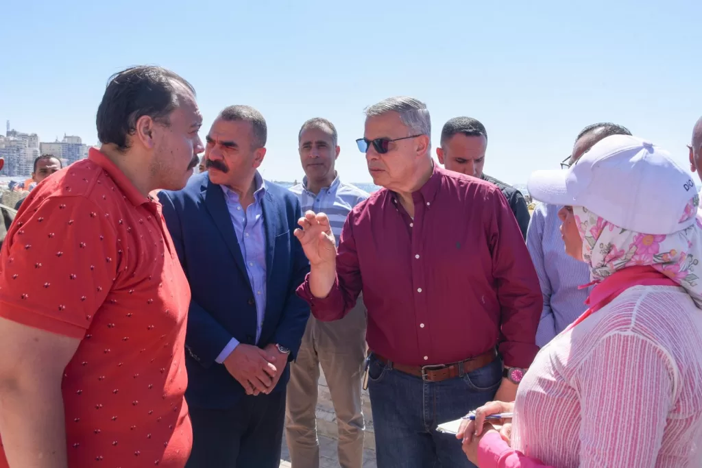 استعدادًا لموسم الصيف.. منع «التكاتك والتروسيكلات» من كورنيش الإسكندرية 9 - جريدة الجمهورية WhatsApp Image 2025 05 23 at 12.29.54 PM 2 - جريدة الجمهورية