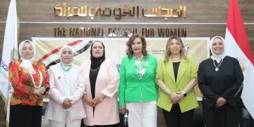 «القومي للمرأة» يُدرّب 105 رائدة وميسرة بالقاهرة ضمن مبادرة «معًا بالوعي نحميها»
