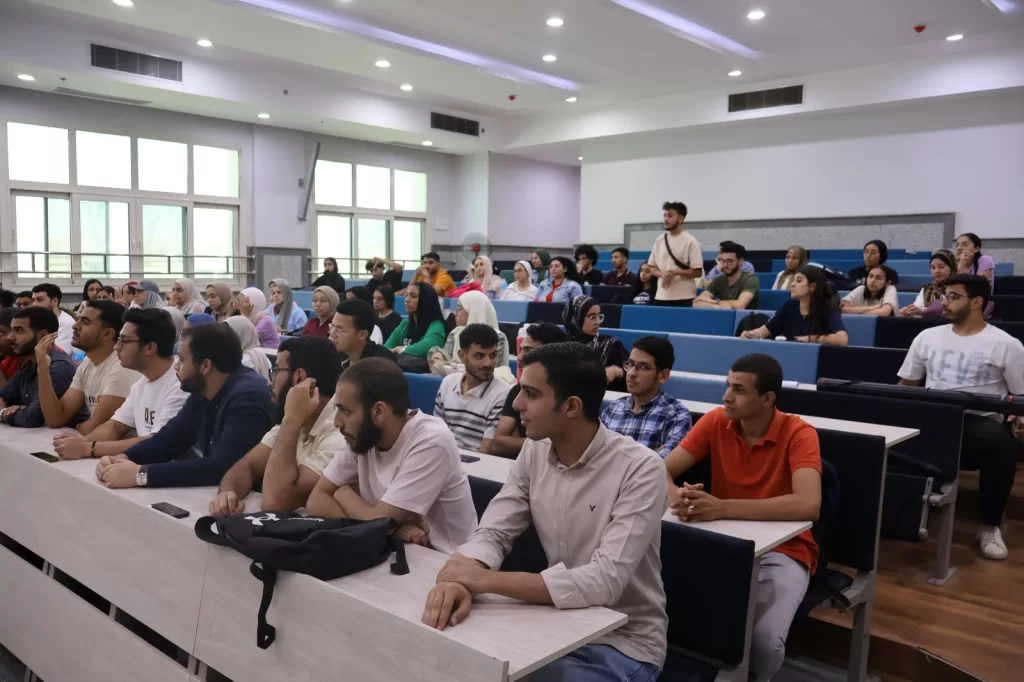 تفقدًا للجان الامتحانات.. الرفاعي يؤكد على تهيئة البيئة المناسبة لأداء الاختبارات بحلوان الأهلية 3 - جريدة الجمهورية WhatsApp Image 2025 05 24 at 4.28.32 PM 2 - جريدة الجمهورية