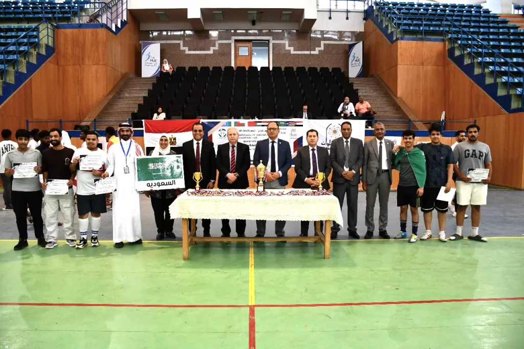خطوة نحو الدمج.. انطلاق البطولة الرياضية الأولى للوافدين بجامعة حلوان 17 - جريدة الجمهورية WhatsApp Image 2025 05 24 at 4.32.44 PM 2 - جريدة الجمهورية