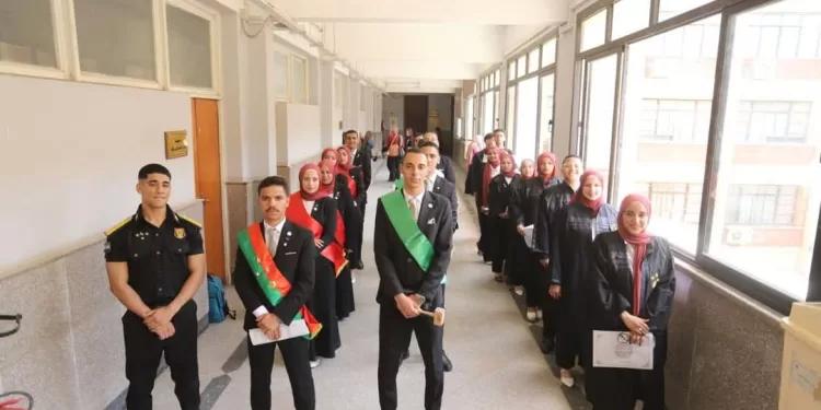 طلاب «حقوق عين شمس» ينفذون نموذج محاكاة لقضية إتجار بالبشر