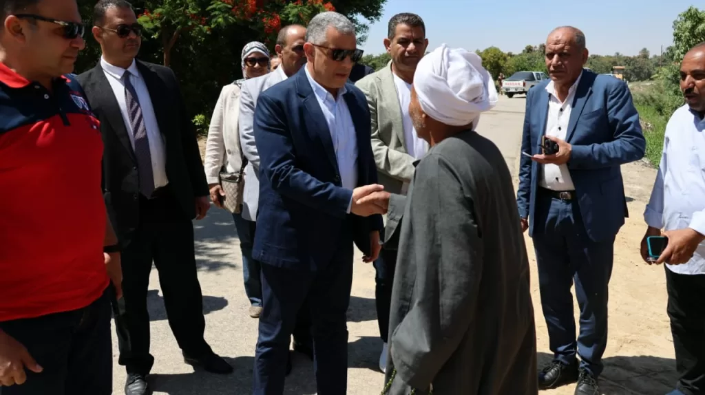 بهدف تحسين الحركة المرورية.. محافظ الإسماعيلية يبدأ جولات تفقدية للمحاور الرئيسية 6 - جريدة الجمهورية WhatsApp Image 2025 05 29 at 6.06.23 PM 2 - جريدة الجمهورية