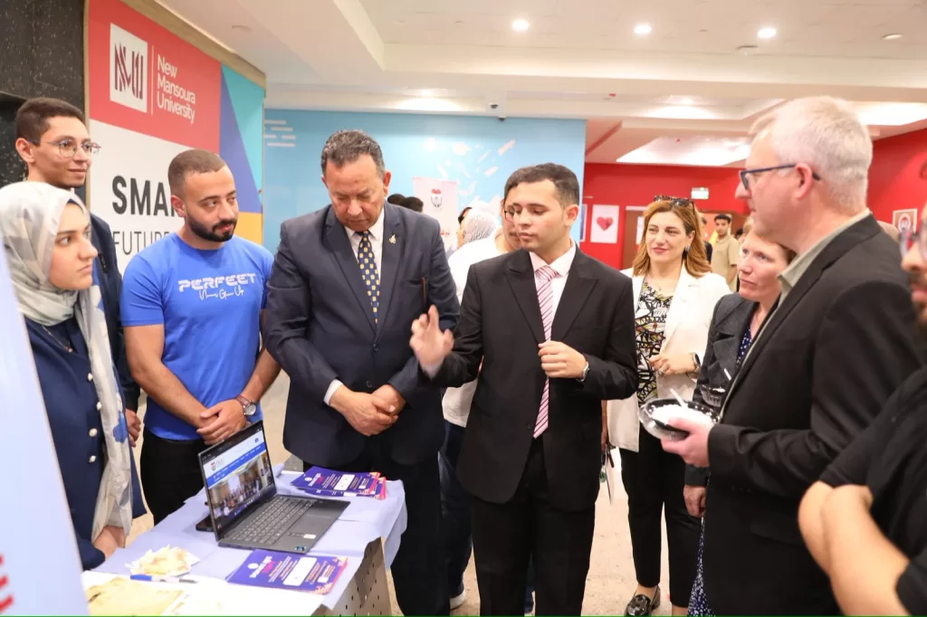 إشادة دولية.. وفد نوتنجهام ترنت البريطانية يثني على جودة التعليم بجامعة المنصورة الجديدة 18 - جريدة الجمهورية WhatsApp Image 2025 05 30 at 2.10.47 PM - جريدة الجمهورية