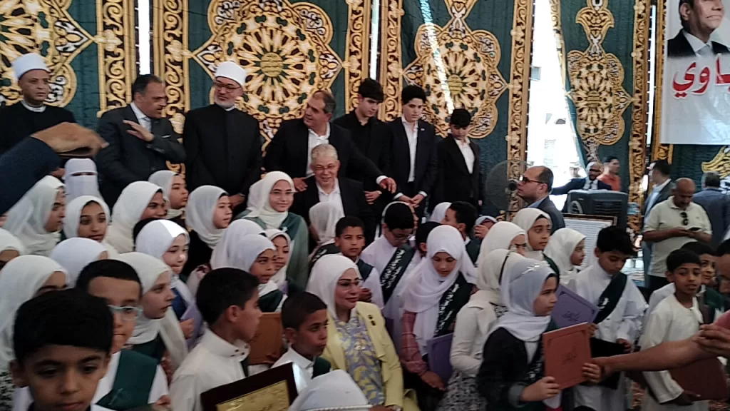 مفتي الجمهورية ومحافظ الشرقية يؤديان صلاة الجمعة بمسجد الرحمة بقرية أم الزين بمركز الزقازيق 5 - جريدة الجمهورية WhatsApp Image 2025 05 30 at 3.40.02 PM - جريدة الجمهورية