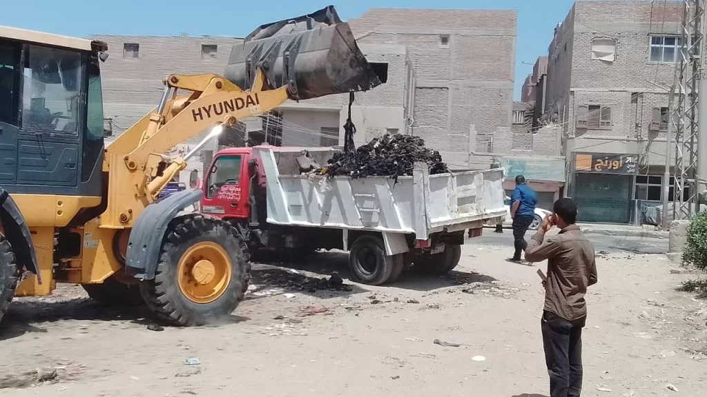 لتحسين الخدمات.. أعمال صيانة وتنظيف مكثفة بقرى مركز الصف بالجيزة 3 - جريدة الجمهورية WhatsApp Image 2025 05 30 at 8.46.39 PM 2 - جريدة الجمهورية