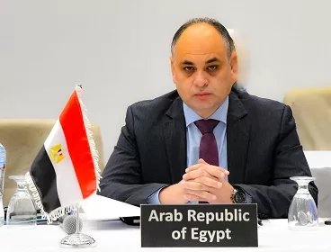 من الخطر الداهم إلى الحلول المبتكرة: كيف تواجه مصر «الغول البلاستيكي»؟ 1 - جريدة الجمهورية من الخطر الداهم إلى الحلول المبتكرة: كيف تواجه مصر «الغول البلاستيكي»؟