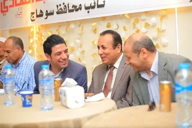 لقاء جماهيري حاشد في «المراغة».. نائب محافظ سوهاج يشارك شباب المنطقة حوارهم 2 - جريدة الجمهورية 1 1 - جريدة الجمهورية