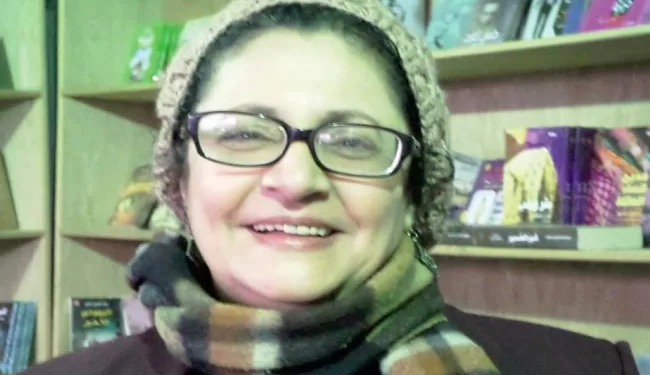 «بالحبر الطائر» آخر أعمالها.. د. عزة رشاد: المكان بطل في كتاباتي وليس مسرحًا للأحداث فقط