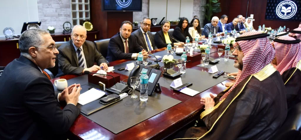 العامة للاستثمار والمناطق الحرة تستضيف وفدًا سعوديًا لبحث التعاون في قطاع التشييد والبناء 6 - جريدة الجمهورية 18 1 - جريدة الجمهورية