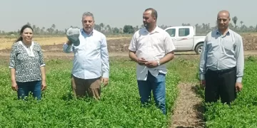 متابعة ميدانية.. مدير معهد أمراض النباتات يزور محطة سدس خلال أيام العيد