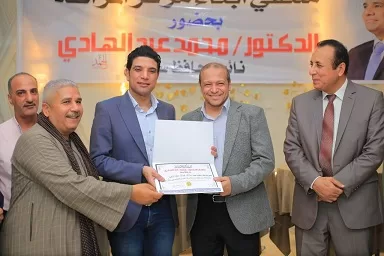لقاء جماهيري حاشد في «المراغة».. نائب محافظ سوهاج يشارك شباب المنطقة حوارهم 4 - جريدة الجمهورية 3 - جريدة الجمهورية