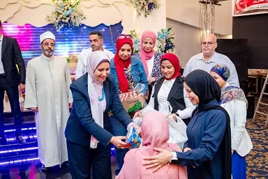 قلوب تتدفق عطاءً".. مبادرة «قلب واحد وطن واحد» تضيء يوم الأيتام وذوي الهمم بالعجمي 3 - جريدة الجمهورية 4 15 - جريدة الجمهورية