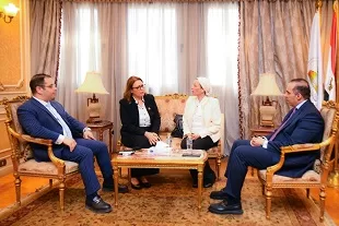 «مصر الخضراء»..وزيرة البيئة تكشف تفاصيل «خارطة الطريق» نحو الاستدامة 4 - جريدة الجمهورية 4 30 - جريدة الجمهورية