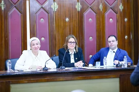 «مصر الخضراء»..وزيرة البيئة تكشف تفاصيل «خارطة الطريق» نحو الاستدامة 5 - جريدة الجمهورية 5 32 - جريدة الجمهورية