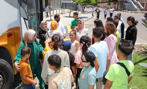 مدير مكتبة الإسكندرية يستضيف أطفال مستشفى 57357 في زيارة خاصة 6 - جريدة الجمهورية 6 41 - جريدة الجمهورية