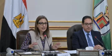 رئيس جامعة القاهرة يؤكد على أهمية الحفاظ على الهوية البصرية للحرم الجامعي