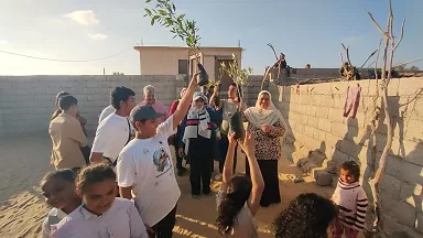 في يوم مكافحة التصحر والجفاف..«أصحاب البصيرة» يزرعون «بذور الأمل» في العريش 8 - جريدة الجمهورية 7 17 - جريدة الجمهورية