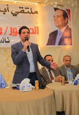 لقاء جماهيري حاشد في «المراغة».. نائب محافظ سوهاج يشارك شباب المنطقة حوارهم 1 - جريدة الجمهورية لقاء جماهيري حاشد في «المراغة».. نائب محافظ سوهاج يشارك شباب المنطقة حوارهم