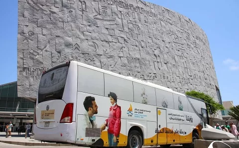 مدير مكتبة الإسكندرية يستضيف أطفال مستشفى 57357 في زيارة خاصة 7 - جريدة الجمهورية 7 30 - جريدة الجمهورية