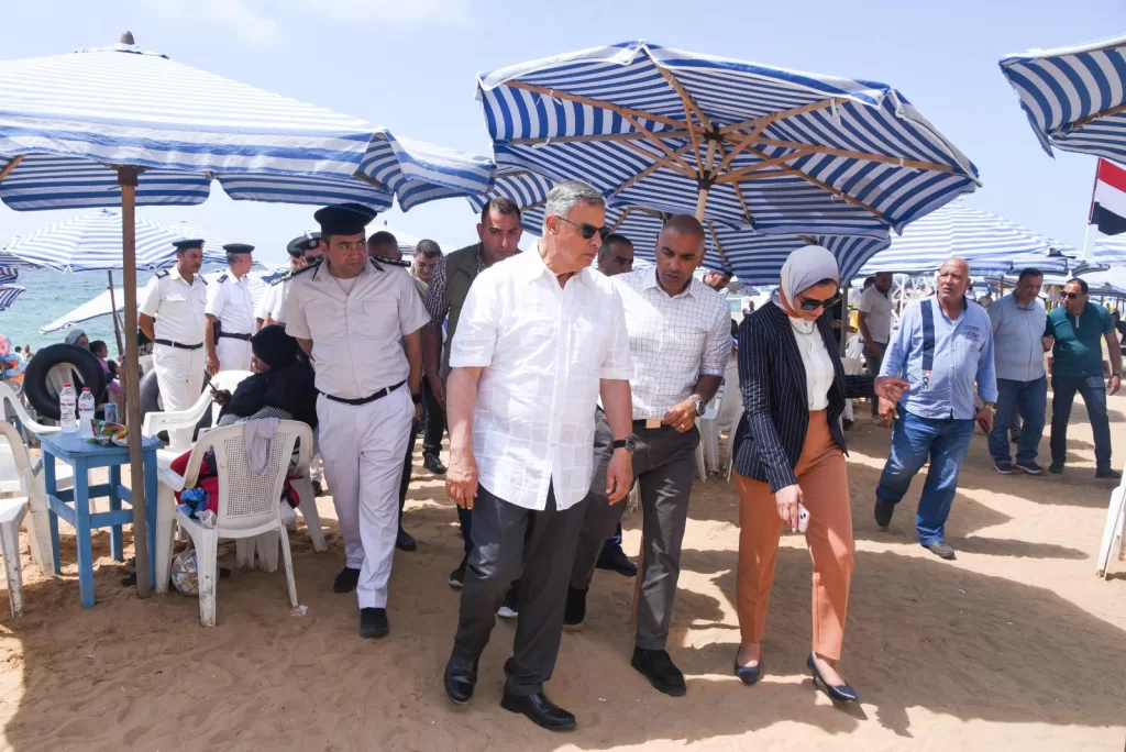 الإسكندرية: المحافظ يتابع مشروعات الكورنيش ويشدد على سرعة الإنجاز قبل بداية موسم الصيف 7 - جريدة الجمهورية 8 14 - جريدة الجمهورية