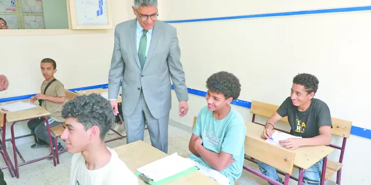 1.2 مليون طالب وطالبة يؤدون امتحانات الإعدادية 1 - جريدة الجمهورية « أسرع ديلفرى فى مصر» يودع الأهلى