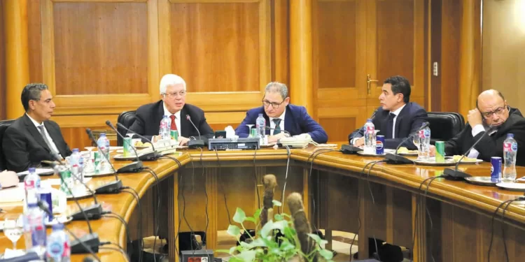 وزير التعليم العالى فى ضيافة "الجمهورية" 3 ساعات من الأمل فــــى الحاضر والمستقبل 1 - جريدة الجمهورية «ريبيرو» راض عن الودية.. و«تريزيجيه» يعدد مكاسب الأهلى