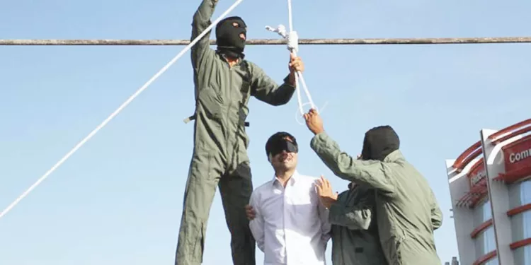 «تريسى».. ضحية انتصار «بايرن» الكاسح على «أوكلاند»