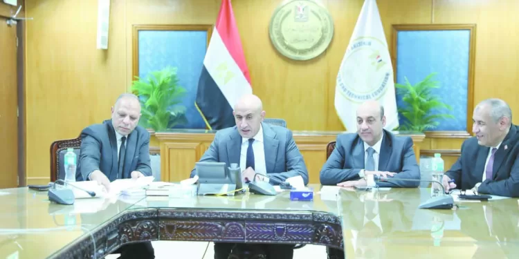 الزمالك يبحث عن عروض لدونجا وحسام أشرف 