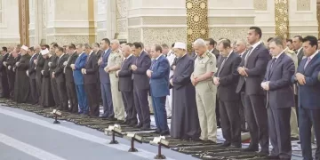 الرئيس السيسى أدى صلاة العيد بمسجد «مصر»