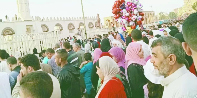 فرحة.. العيد: المصريون.. صلوا.. نحروا.. واحتفلوا بـ«الأضحى»