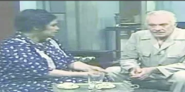 حاول الفرار من الأضواء فجاءت إليه تسعى محمود مرسى.. الأستاذ بامتياز