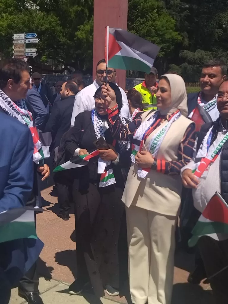 جنيف تشهد وقفة تضامنية كبرى مع غزة وتدعو لإنصاف العمال وحوكمة اقتصاد المنصات 2 - جريدة الجمهورية WhatsApp Image 2025 06 03 at 11.20.42 PM - جريدة الجمهورية