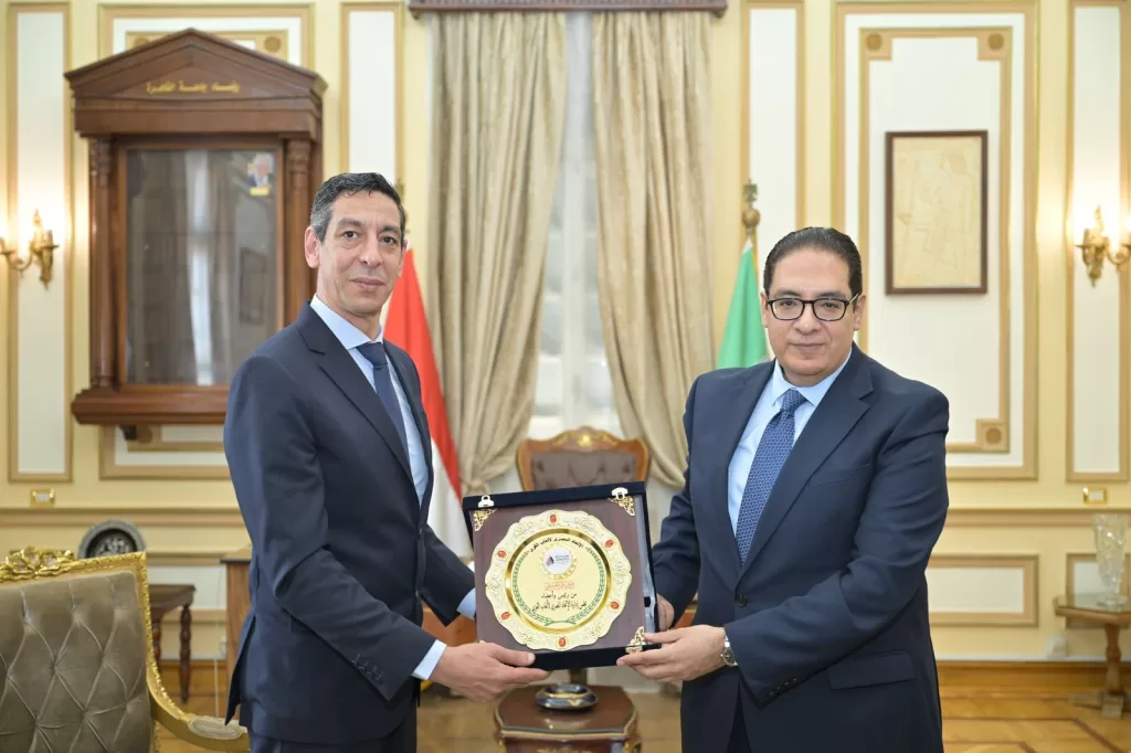 شراكة استراتيجية.. جامعة القاهرة والاتحاد المصري لألعاب القوى يدعمان المواهب الرياضية 3 - جريدة الجمهورية WhatsApp Image 2025 06 03 at 9.11.03 AM 1 - جريدة الجمهورية