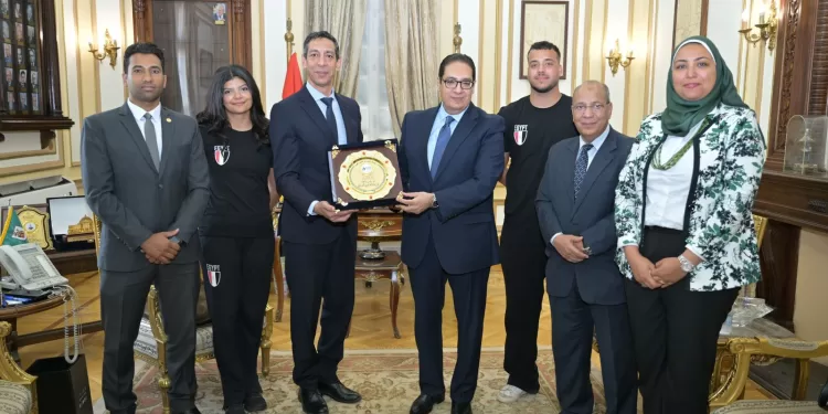 شراكة استراتيجية.. جامعة القاهرة والاتحاد المصري لألعاب القوى يدعمان المواهب الرياضية