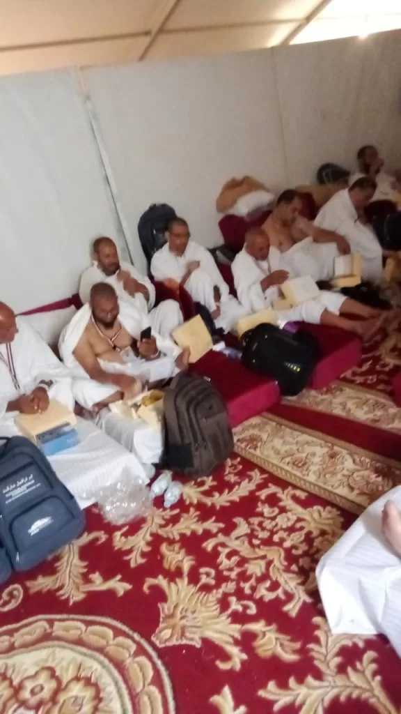 بالفيديو.. وصول طلائع حجاج السياحة إلى عرفات لأداء الركن الأعظم من الحج 6 - جريدة الجمهورية WhatsApp Image 2025 06 04 at 9.37.15 PM - جريدة الجمهورية