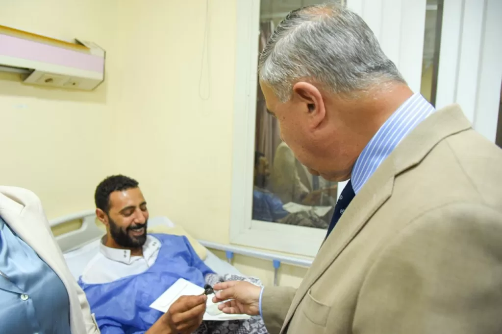 بعد احتراق سيارته في إعصار الإسكندرية.. «محمد على» يحصل على «تاكسي جديد» 4 - جريدة الجمهورية WhatsApp Image 2025 06 04 at 9.47.26 AM 1 - جريدة الجمهورية