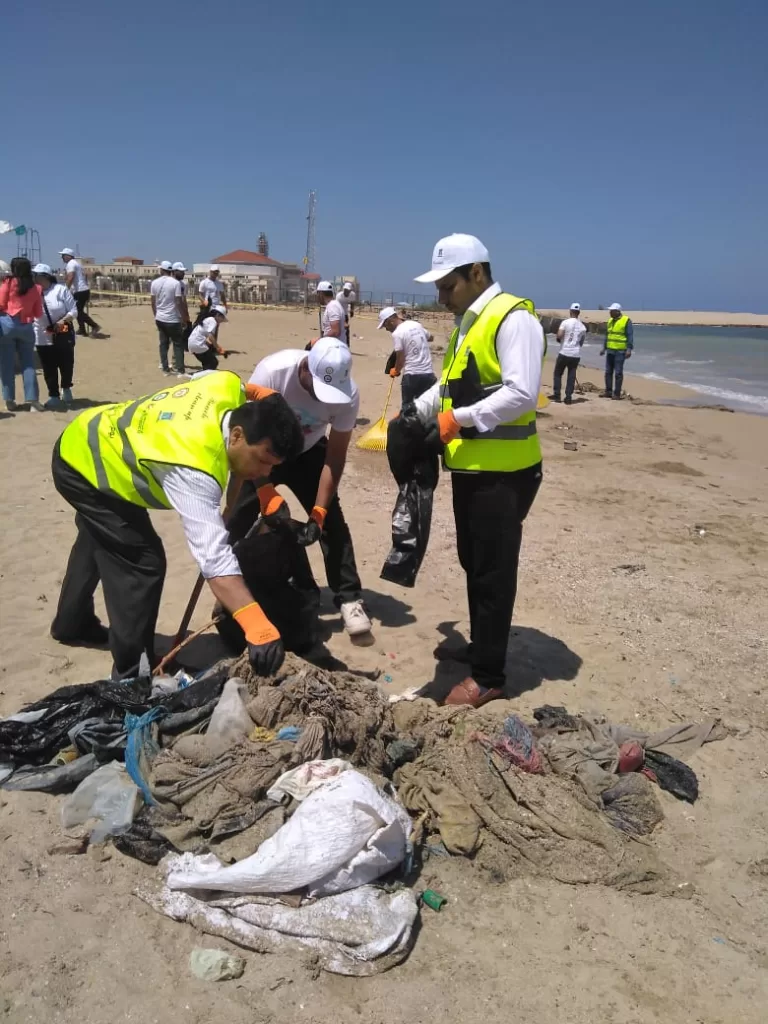 حملات لتنظيف الشواطئ وقاع البحر بعدد من شواطئ الإسكندرية 3 - جريدة الجمهورية WhatsApp Image 2025 06 05 at 12.37.07 PM - جريدة الجمهورية