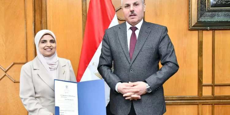 قرار جمهوري بتعيين الدكتورة إيناس عبد الله عميدًا لكلية التمريض بجامعة قناة السويس