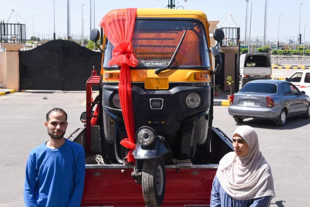تعويضًا عن خسارتها.. «توك توك» هدية العيد لـ«أمل» من محافظ الإسكندرية 4 - جريدة الجمهورية WhatsApp Image 2025 06 06 at 8.01.54 PM - جريدة الجمهورية