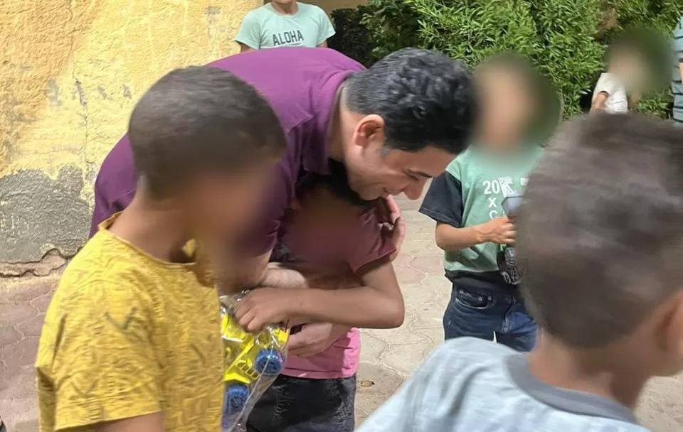 بين الهدايا والفرح.. نائب محافظ سوهاج يشارك أطفال مؤسسة البنين بالكوثر احتفالات عيد الأضحى 5 - جريدة الجمهورية WhatsApp Image 2025 06 09 at 1.40.07 PM 1 - جريدة الجمهورية