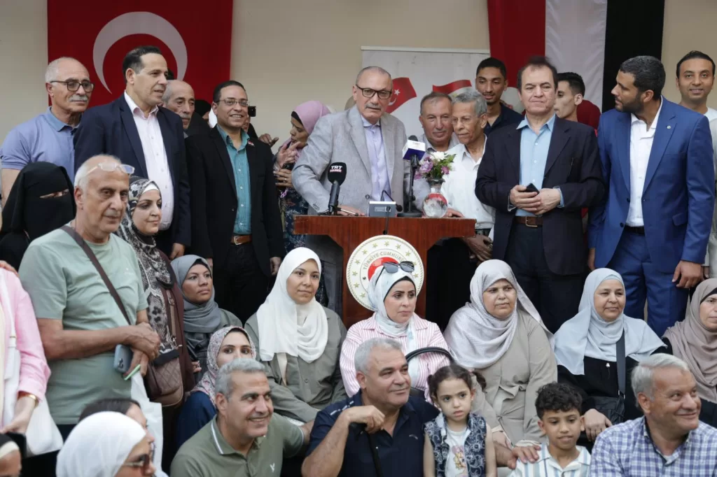 سفارة تركيا بالقاهرة تحتفل بعيد الأضحى مع عائلات من مصر وغزة 10 - جريدة الجمهورية WhatsApp Image 2025 06 09 at 1.41.50 AM - جريدة الجمهورية