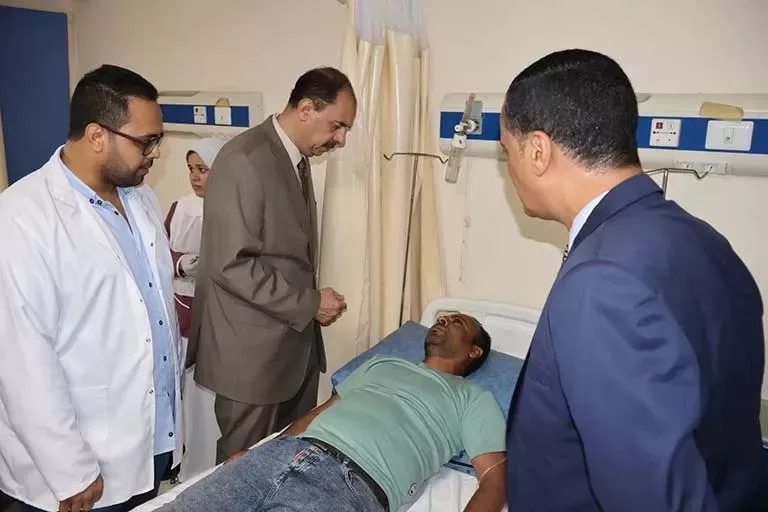 بعد إصابة 13 مراقبًا بالثانوية العامة.. محافظ سوهاج يزور المصابين ويستجيب لشكواهم 2 - جريدة الجمهورية WhatsApp Image 2025 06 15 at 11.24.14 PM 1 - جريدة الجمهورية