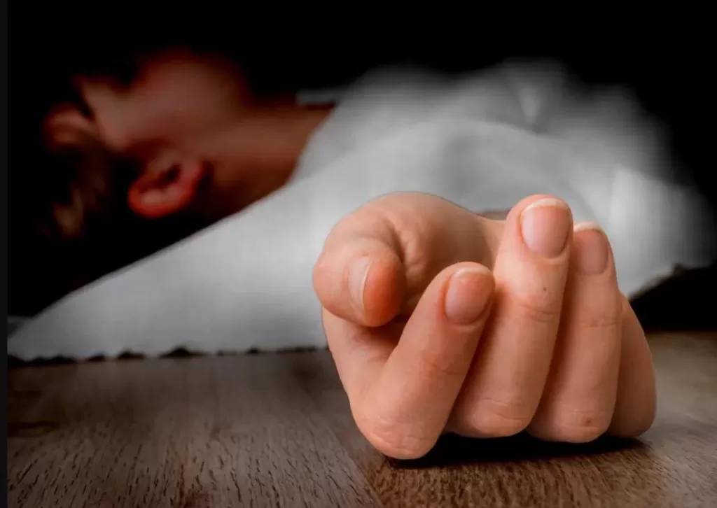 تصاعد جرائم العنف الأسري.. يقتل زوجته أمام طفليه وآخر يتخلص من ابنه وطالبة تمزق جسد شقيقها الصغير 4 - جريدة الجمهورية WhatsApp Image 2025 06 17 at 10.00.39 PM 1 - جريدة الجمهورية