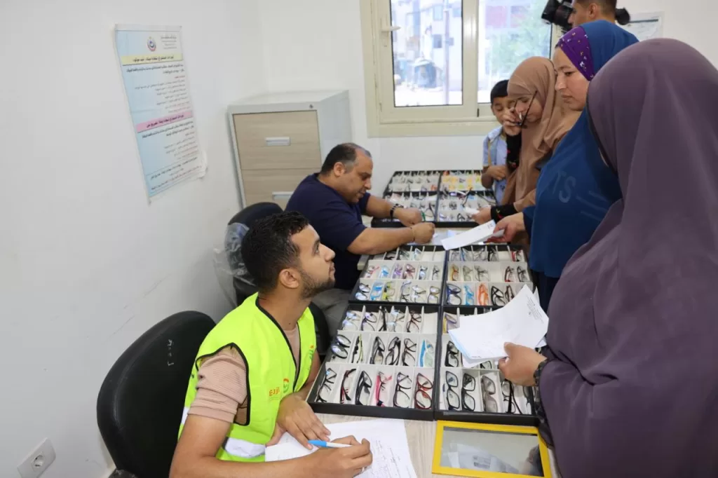 قافلة «إيد واحدة» الثانية تنطلق بالمنوفية بدعم المحافظ والسفيرة نبيلة مكرم لأكثر من 15 ألف مواطن 4 - جريدة الجمهورية WhatsApp Image 2025 06 17 at 15.41.56 f5784582 - جريدة الجمهورية