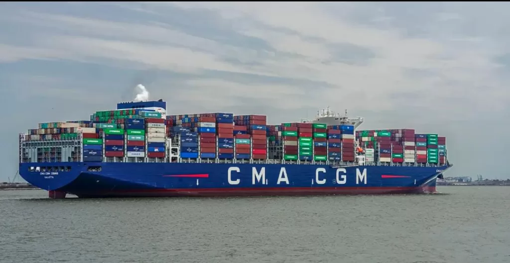 بعد «هونج كونج» : ميناء الإسكندرية يرحب بسفينة الحاويات العملاقة «أوزيريس » افي إنجاز جديد 3 - جريدة الجمهورية WhatsApp Image 2025 06 19 at 15.54.31 100e8e4e - جريدة الجمهورية