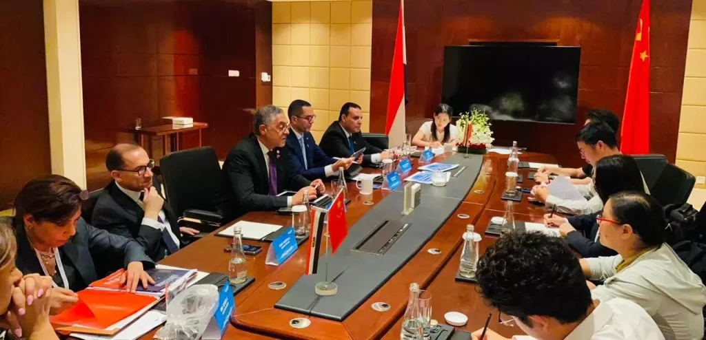 وزير الاستثمار: مصر تمتلك إمكانات هائلة في قطاعي التعدين والبتروكيماويات لجذب المستثمرين 2 - جريدة الجمهورية WhatsApp Image 2025 06 27 at 5.48.45 PM - جريدة الجمهورية